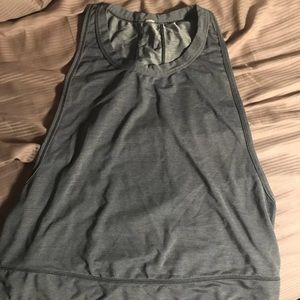 Lululemon tank
